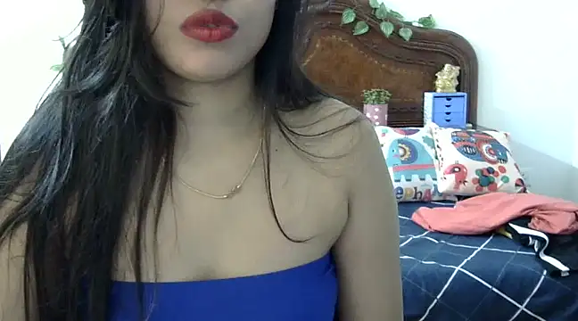 Snapshot of AniHeart chatting on 02.21.25 AniHeart online show from 02.21.25