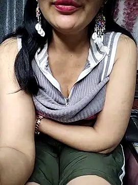 Snapshot of sexy_bhabhi69 chatting on 03.22.25 sexy bhabhi69 online show from 03.22.25