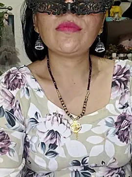 Snapshot of sexy_bhabhi69 chatting on 05.14.26 sexy bhabhi69 online show from 05.14.26