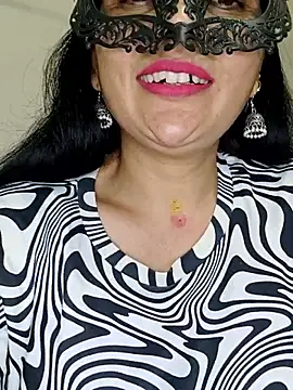 Snapshot of sexy_bhabhi69 chatting on 05.21.26 sexy bhabhi69 online show from 05.21.26