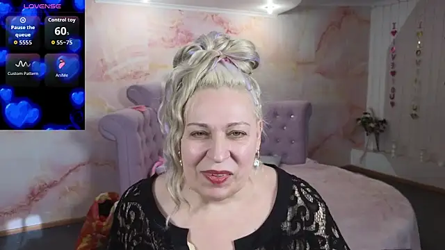 Snapshot of Penelope_Pinky chatting on 02.17.26 Penelope Pinky online show from 02.17.26