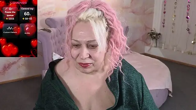 Snapshot of Penelope_Pinky chatting on 03.09.26 Penelope Pinky online show from 03.09.26