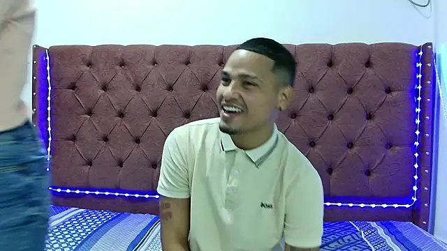 Snapshot of lau_hotfox chatting on 01.31.25 lau hotfox online show from 01.31.25