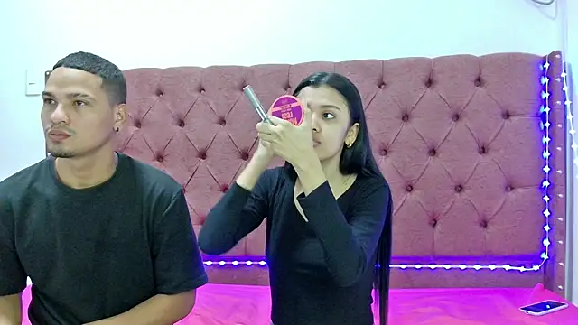 Snapshot of lau_hotfox chatting on 02.28.25 lau hotfox online show from 02.28.25