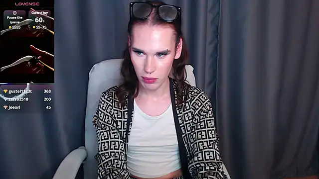 Snapshot of Cassie_Bae chatting on 01.25.25 Cassie Bae online show from 01.25.25