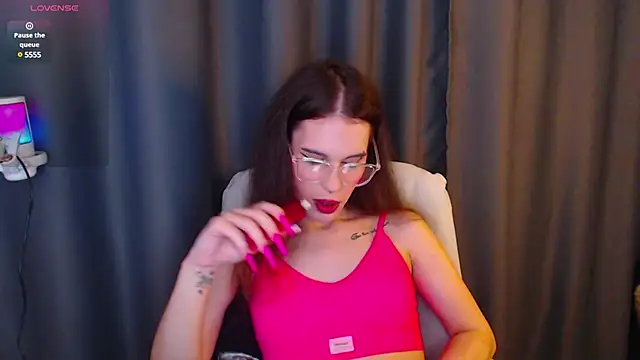 Snapshot of Cassie_Bae chatting on 03.06.25 Cassie Bae online show from 03.06.25