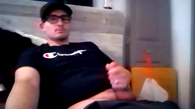 Snapshot of papittochulito chatting on 12.17.25 papittochulito online show from 12.17.25