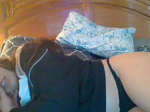 Snapshot of tendertormentt chatting on 02.23.25 tendertormentt online show from 02.23.25