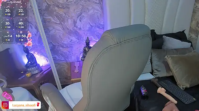 Snapshot of LucyanaSilva chatting on 02.21.25 LucyanaSilva online show from 02.21.25