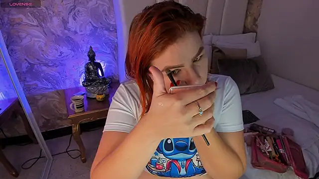 Snapshot of LucyanaSilva chatting on 03.11.25 LucyanaSilva online show from 03.11.25