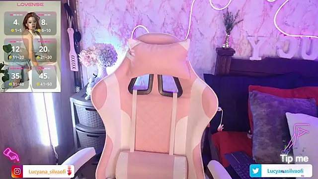 Snapshot of LucyanaSilva chatting on 11.06.25 LucyanaSilva online show from 11.06.25