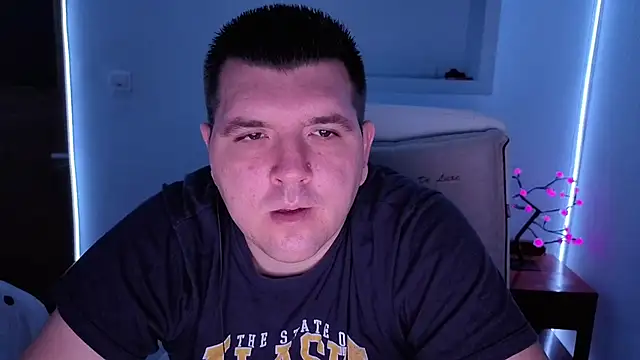 Snapshot of JasonJacks chatting on 10.23.25 JasonJacks online show from 10.23.25