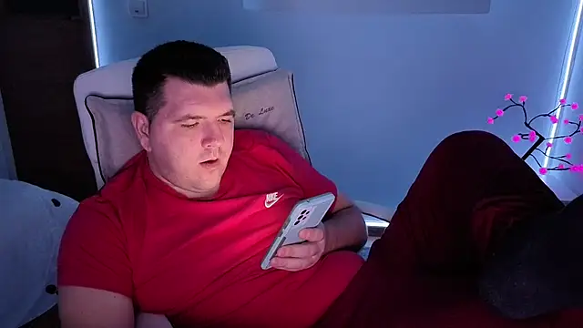 Snapshot of JasonJacks chatting on 10.26.25 JasonJacks online show from 10.26.25