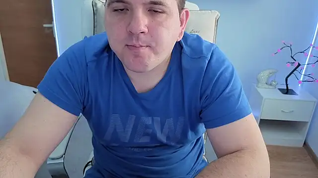 Snapshot of JasonJacks chatting on 10.31.25 JasonJacks online show from 10.31.25