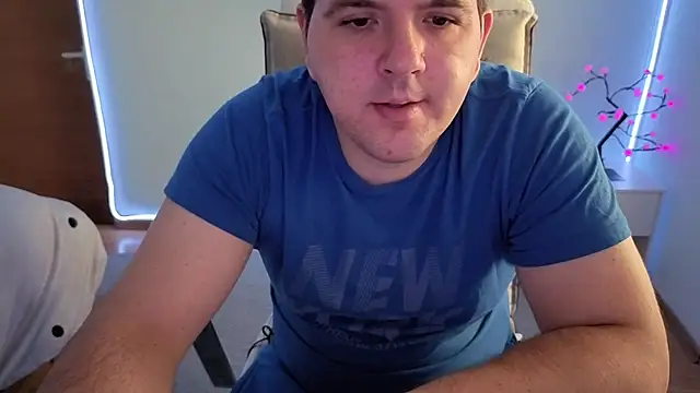 Snapshot of JasonJacks chatting on 11.08.25 JasonJacks online show from 11.08.25