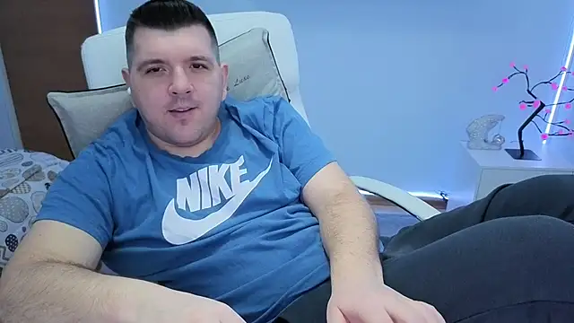 Snapshot of JasonJacks chatting on 11.14.25 JasonJacks online show from 11.14.25