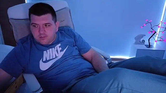 Snapshot of JasonJacks chatting on 11.25.25 JasonJacks online show from 11.25.25