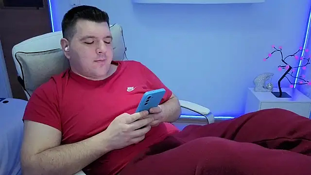 Snapshot of JasonJacks chatting on 12.18.25 JasonJacks online show from 12.18.25