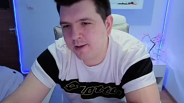 Snapshot of JasonJacks chatting on 01.15.26 JasonJacks online show from 01.15.26