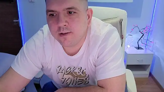 Snapshot of JasonJacks chatting on 01.16.26 JasonJacks online show from 01.16.26