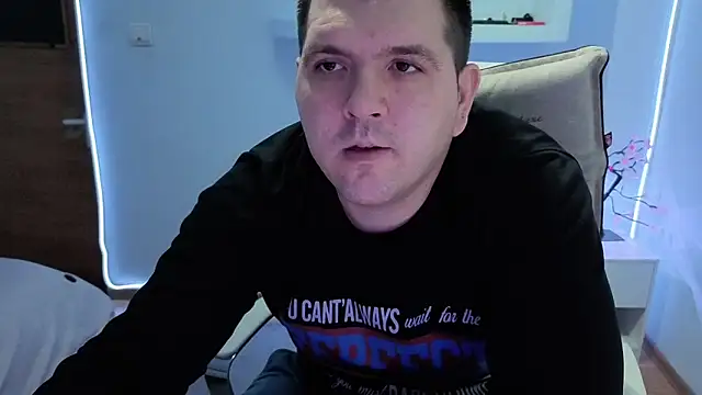 Snapshot of JasonJacks chatting on 02.01.26 JasonJacks online show from 02.01.26