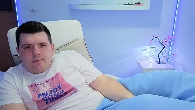 Snapshot of JasonJacks chatting on 02.03.26 JasonJacks online show from 02.03.26