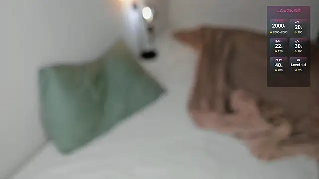 DaisyColl online show from 01.12.25