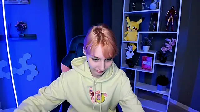 AlmeWood online show from 12.16.24