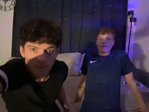 Snapshot of JK-boyzz chatting on 02.08.25 JK-boyzz online show from 02.08.25