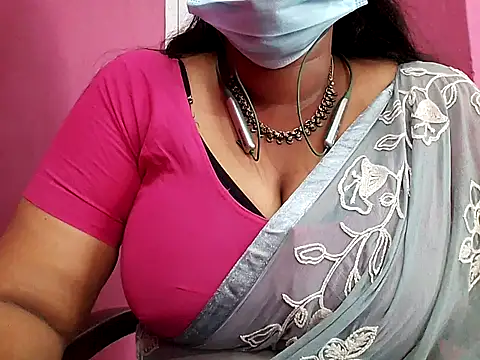 Snapshot of Tamilsathya2024 chatting on 02.20.25 Tamilsathya2024 online show from 02.20.25