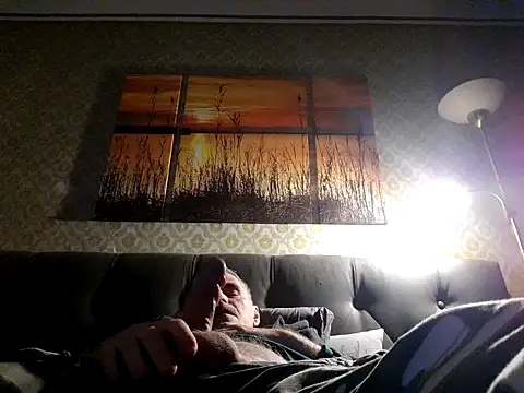 Snapshot of farock chatting on 01.04.25 farock online show from 01.04.25