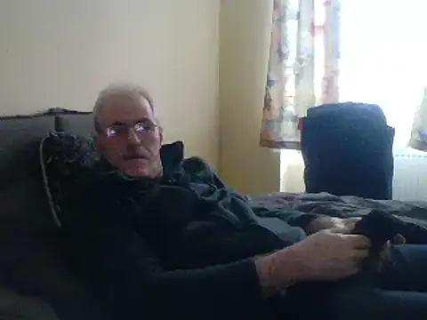 Snapshot of farock chatting on 01.10.25 farock online show from 01.10.25