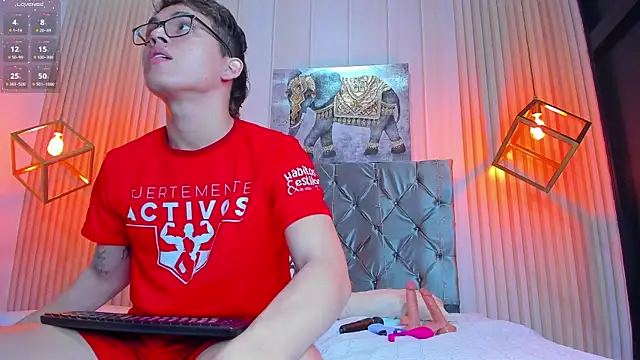 Snapshot of JACK_BLOSSOM_ chatting on 12.18.24 JACK BLOSSOM online show from 12.18.24