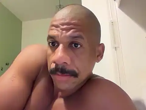 VHugoE online show from 04.24.26