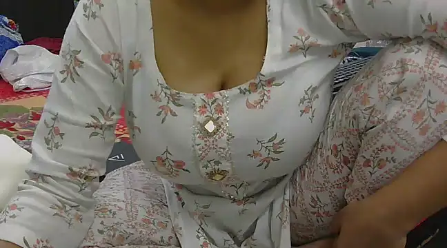 Snapshot of chavi_12 chatting on 01.22.25 chavi 12 online show from 01.22.25