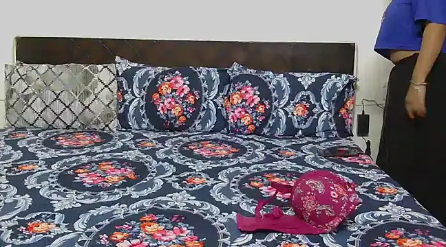 Snapshot of chavi_12 chatting on 03.12.25 chavi 12 online show from 03.12.25