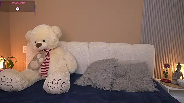 johanafox  online show from 07.29.26