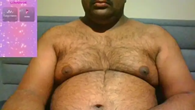 Snapshot of indianbearbot chatting on 11.10.25 indianbearbot online show from 11.10.25