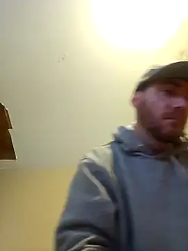 Huntzg23 online show from 02.18.26