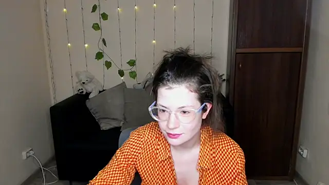 Alicia redfollow online show from 01.26.25