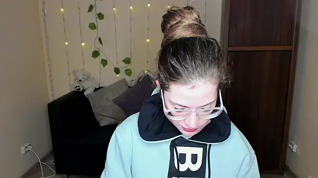 Alicia redfollow online show from 01.27.25