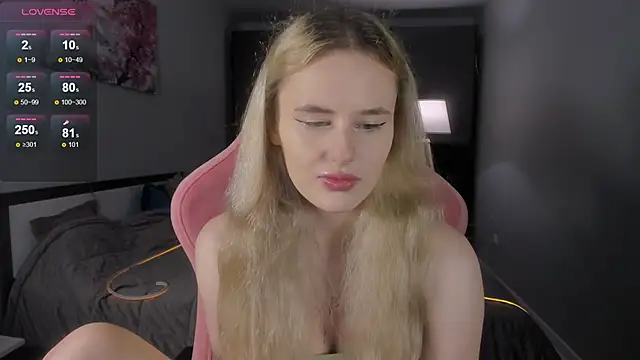 Snapshot of Molly_Toads chatting on 01.20.25 Molly Toads online show from 01.20.25