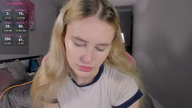 Snapshot of Molly_Toads chatting on 01.21.25 Molly Toads online show from 01.21.25