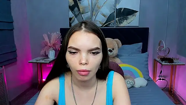 Snapshot of Curvy_Dynamite_ chatting on 11.06.25 Curvy Dynamite online show from 11.06.25