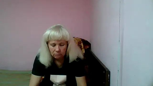 sakura blonde online show from 02.11.25