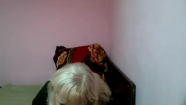 sakura blonde online show from 02.15.25