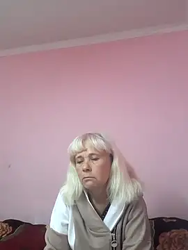 sakura blonde online show from 09.26.25