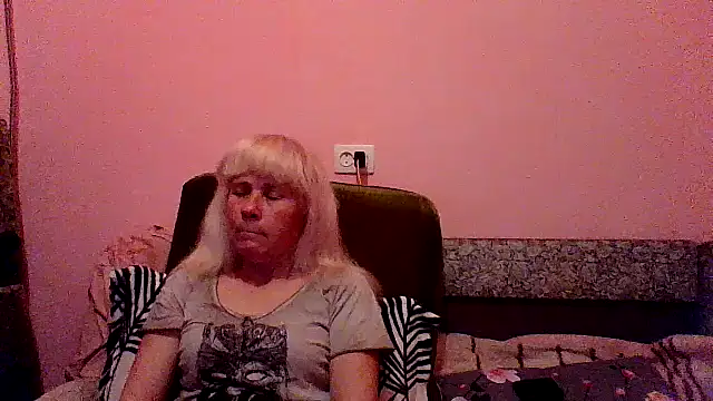 sakura blonde online show from 04.20.26