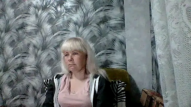 sakura blonde online show from 04.22.26