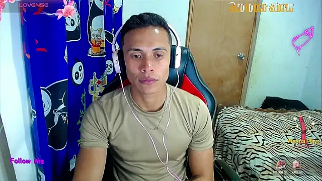 Snapshot of Willy_Mate chatting on 01.01.25 Willy Mate online show from 01.01.25